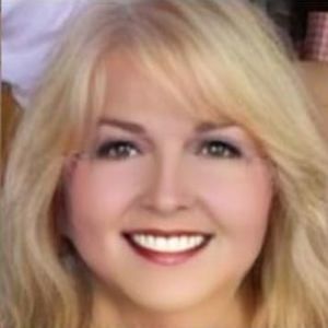 Meet your Posher, Sandy